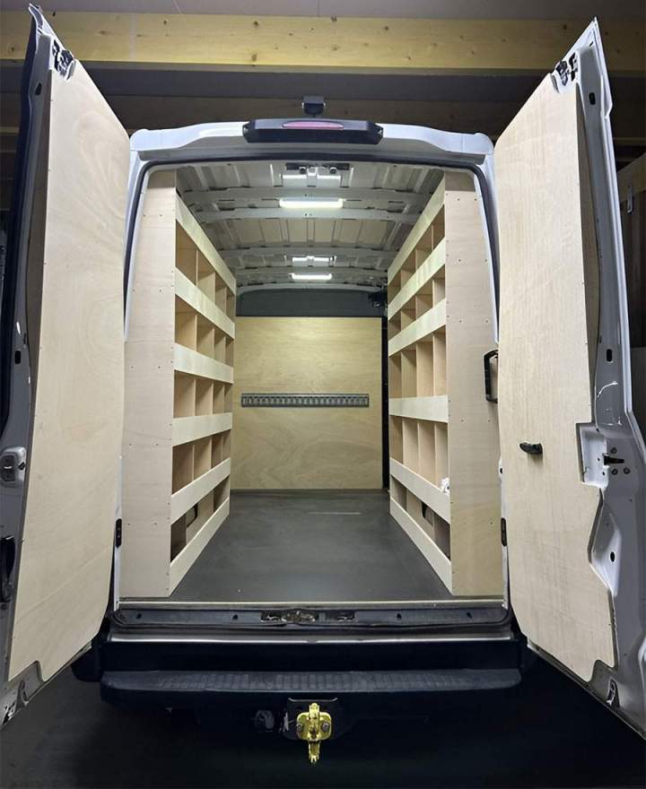 Étagères en bois pour utilitaire Île-de-France